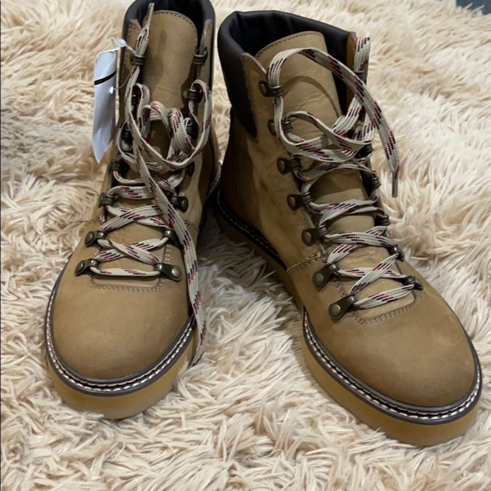 Ankle boots